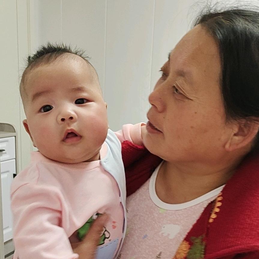 奶奶的妞宝