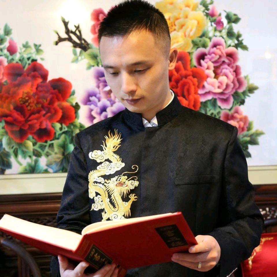 娇古苏绣.卿佩华服