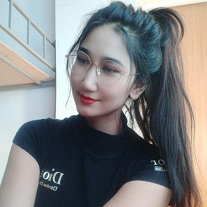 小曼... ✨