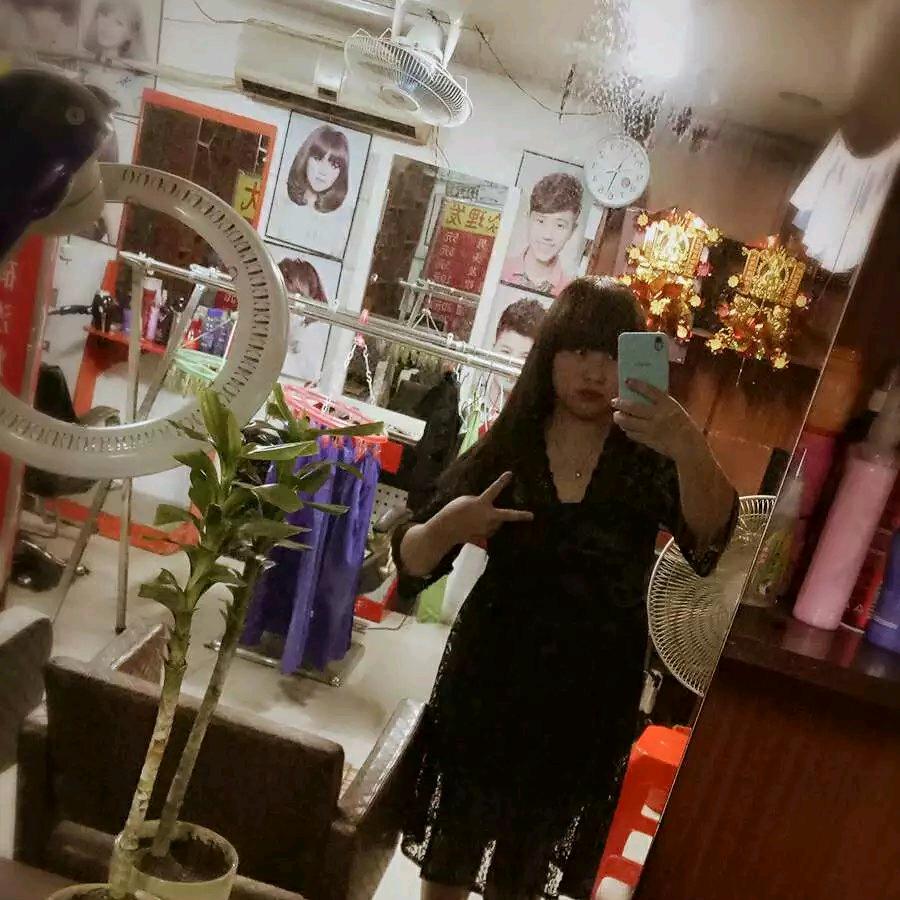 龙川县田心镇小美理发室