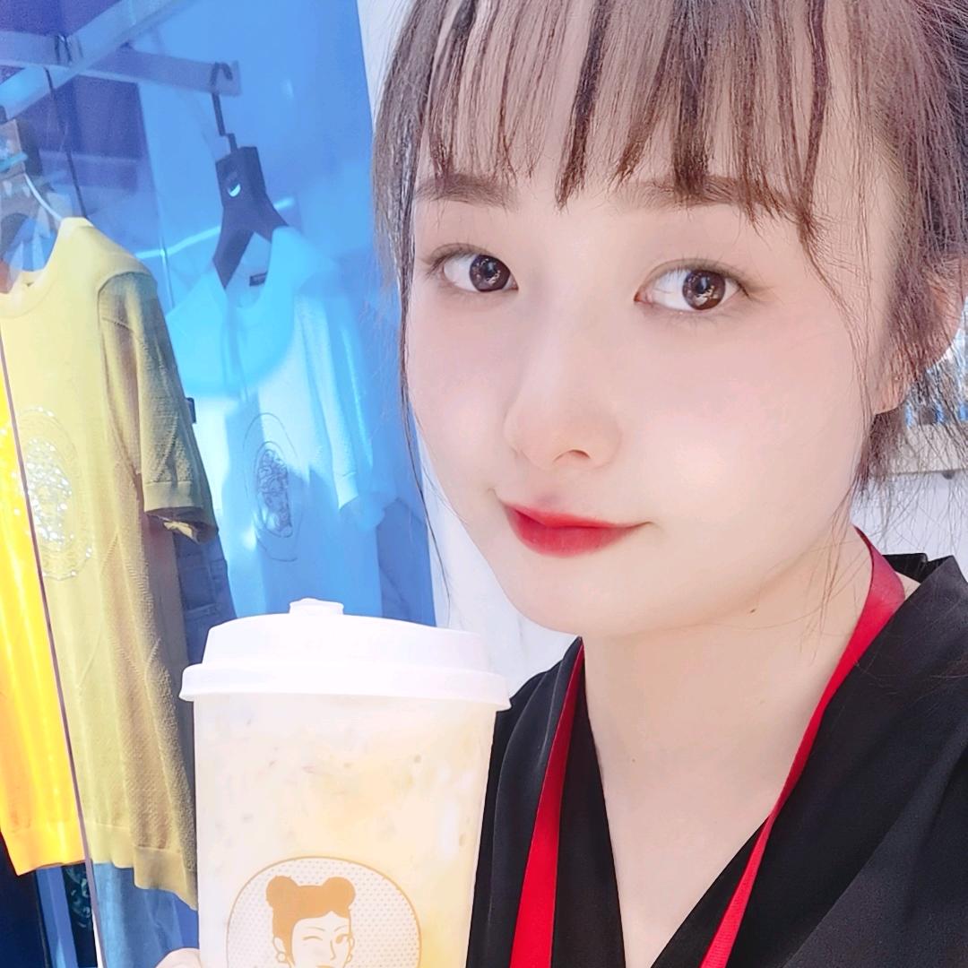 西瓜小姐姐