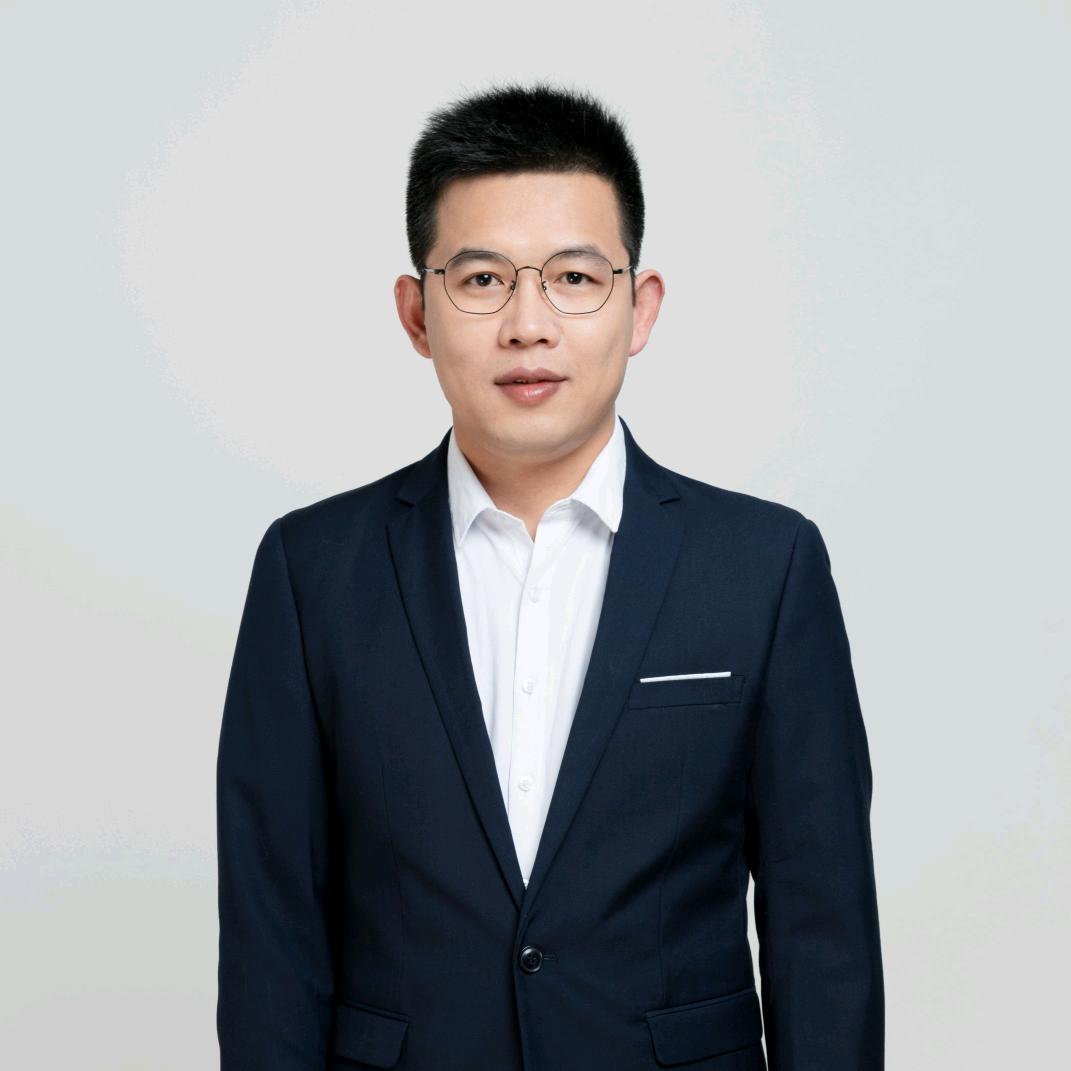 秦立华