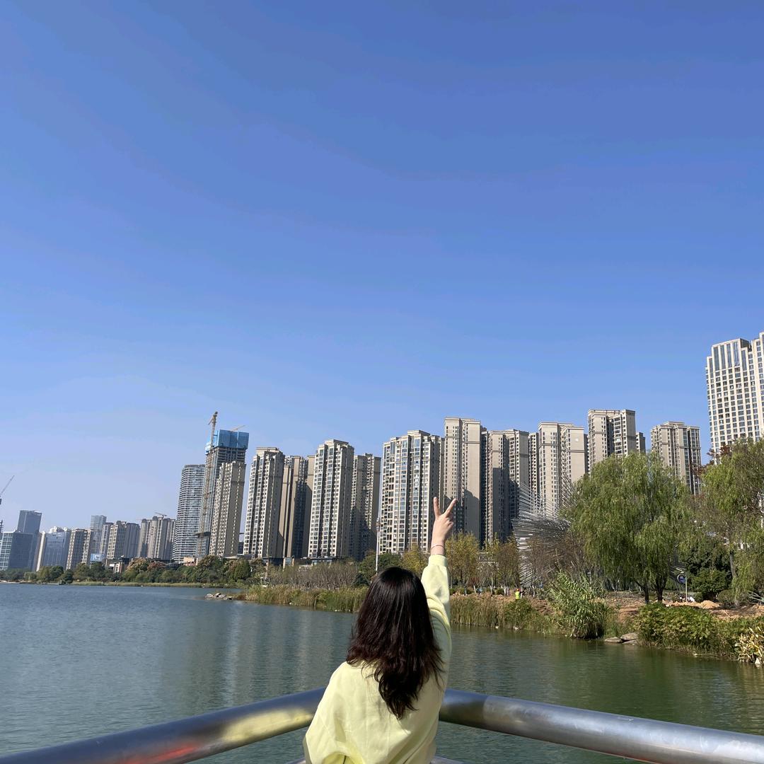 小谢探房艾米莉