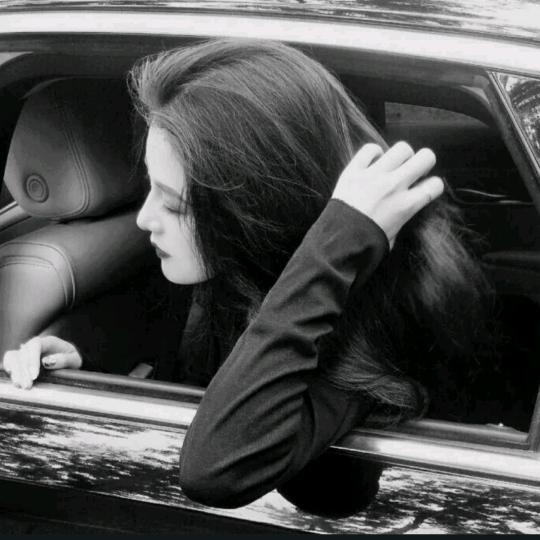 ꪝ         •  🍀