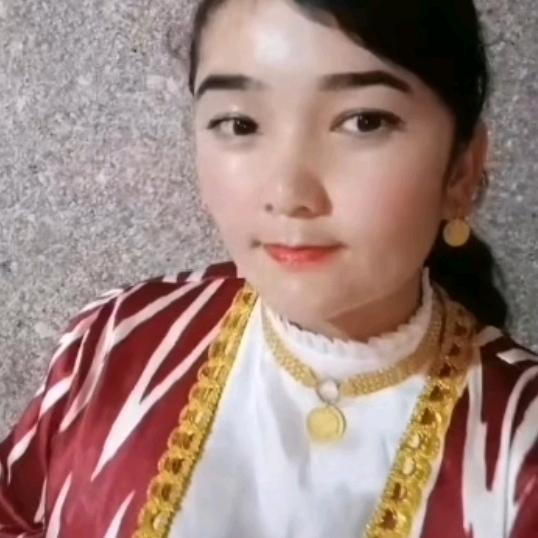 A伽师县VeNYA维呢娅🥇董事长麦依古