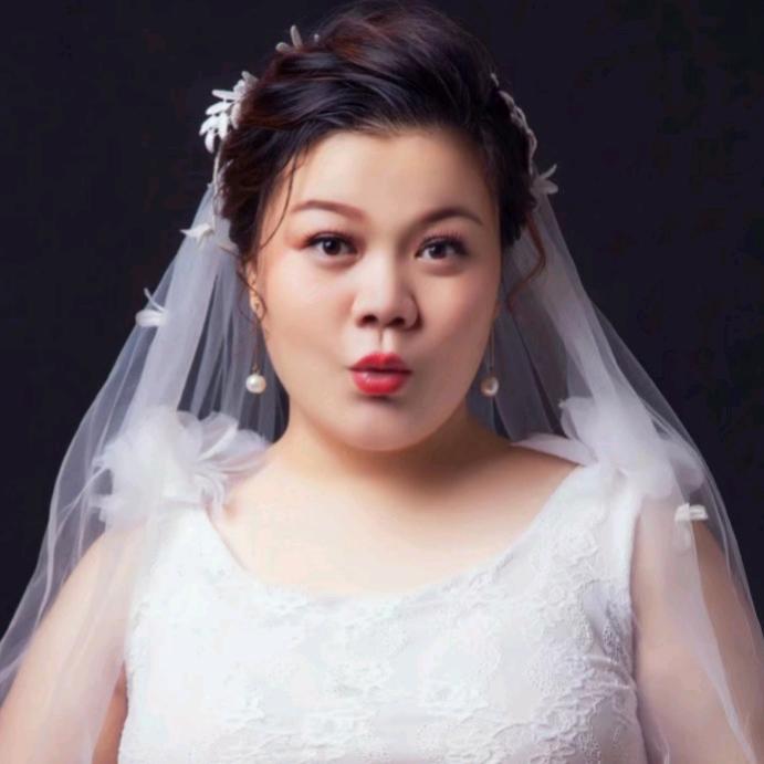 昆玉市昆园镇可乐花语店