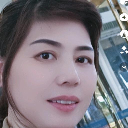 @何姐姐🌈