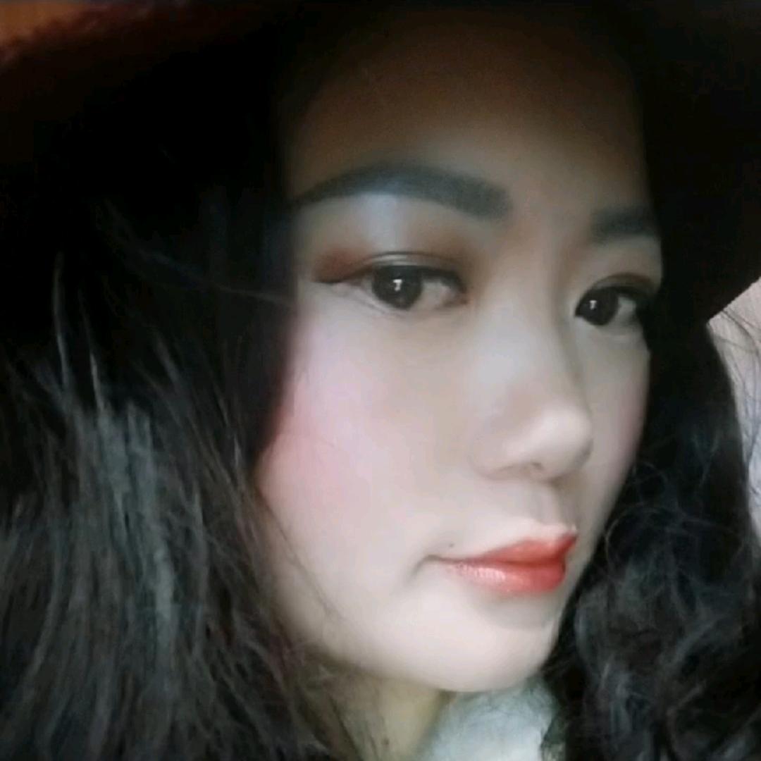 燕子（眉👀💋）🌸🌸🍀🍀🌿