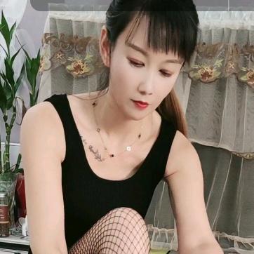 @娜娜