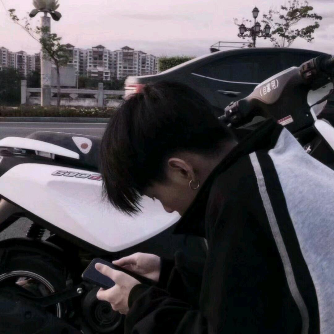 吃低保的梅赛德斯车主