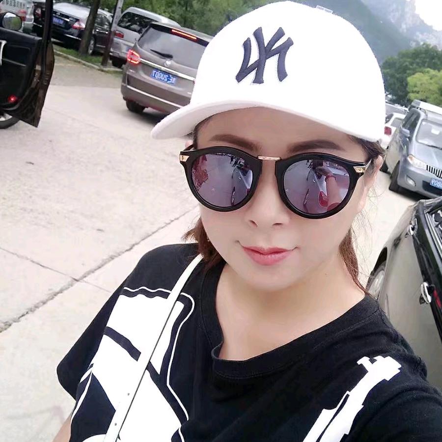 大铁锨手抓海鲜