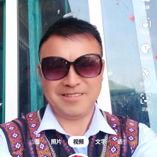 古寨布衣歌手