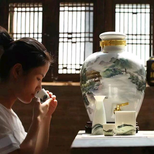 景乐怡然