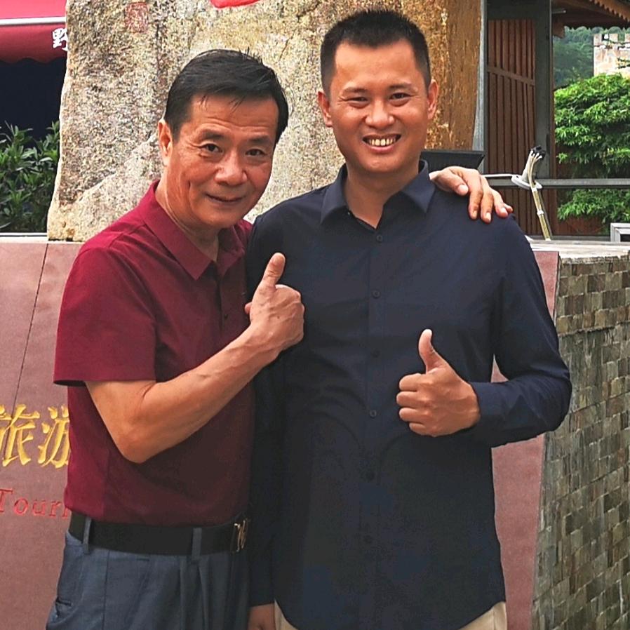 刘伟平