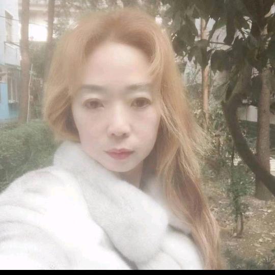 76年的，龙女