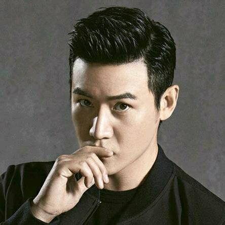 别在机场等一艘船