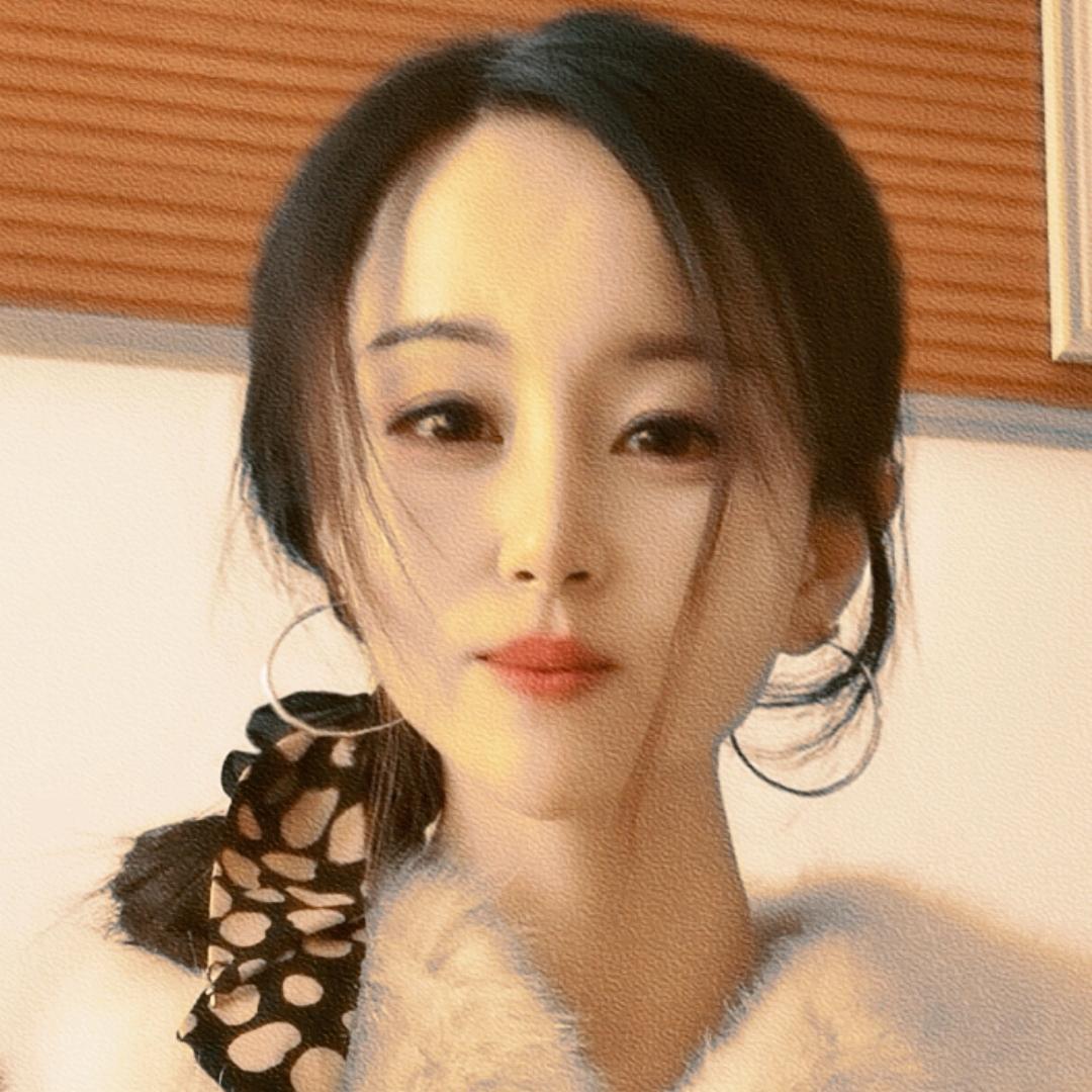 东方月月☀💞