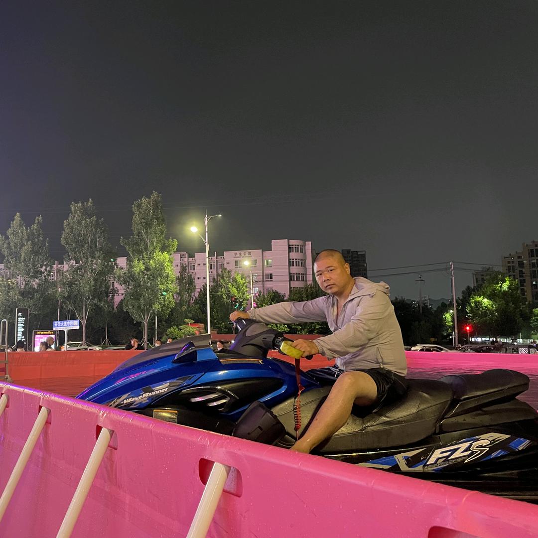 水上飞人