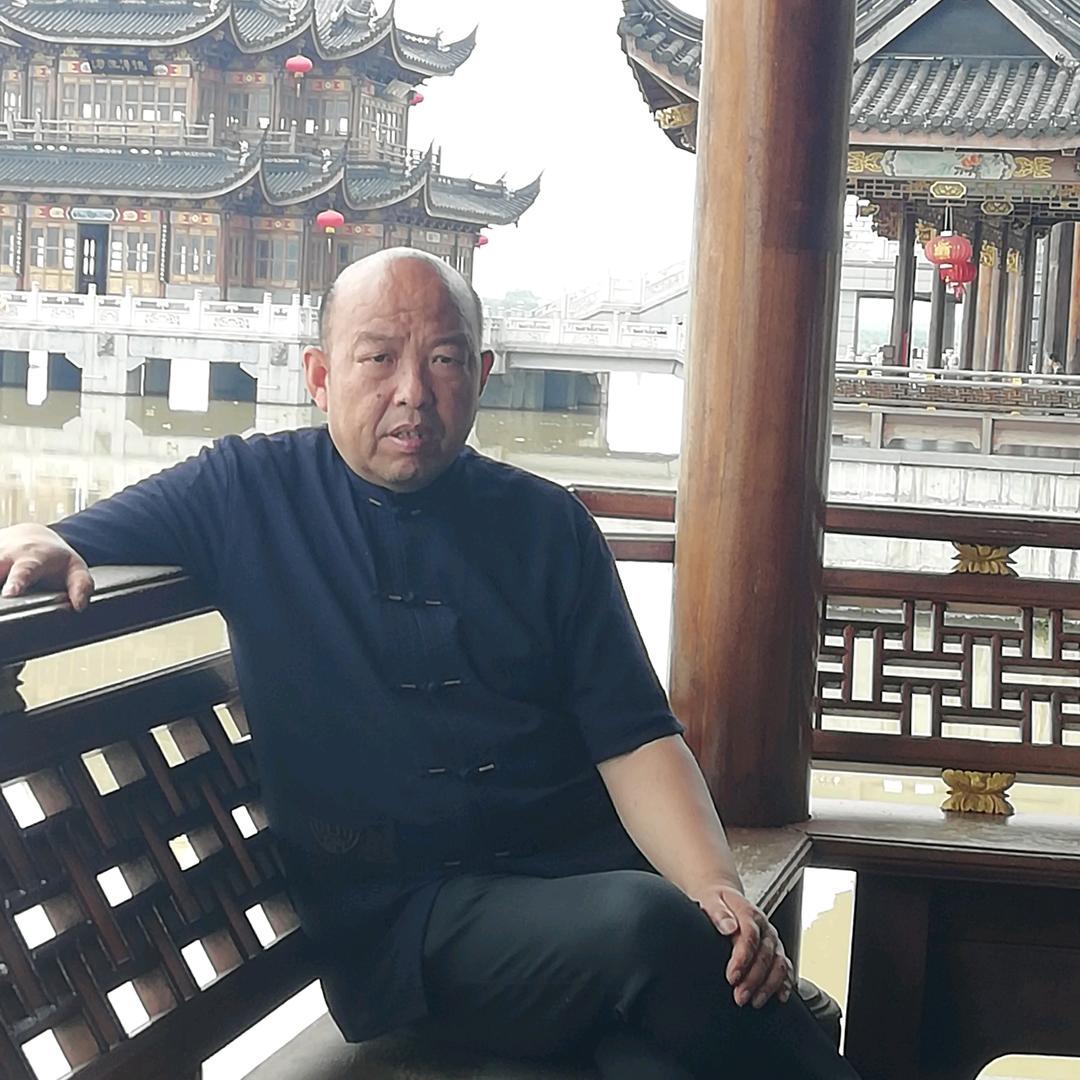 蔚然成风