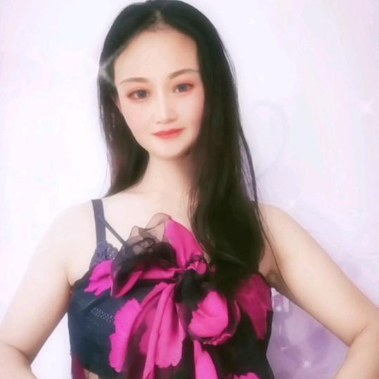 回眸一笑百媚生