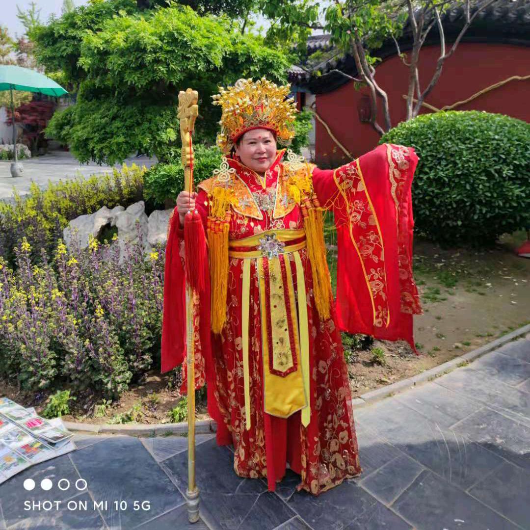 杨霞《霞光万道》
