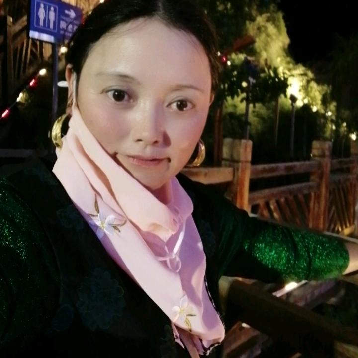 天天开心，卓呷