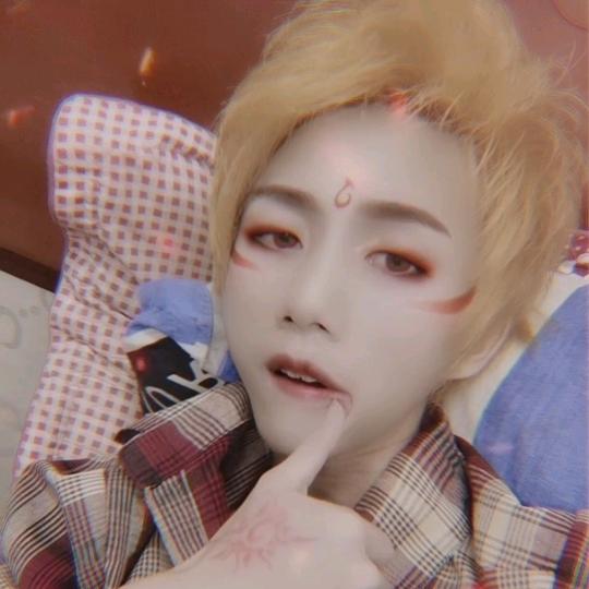 ⑧