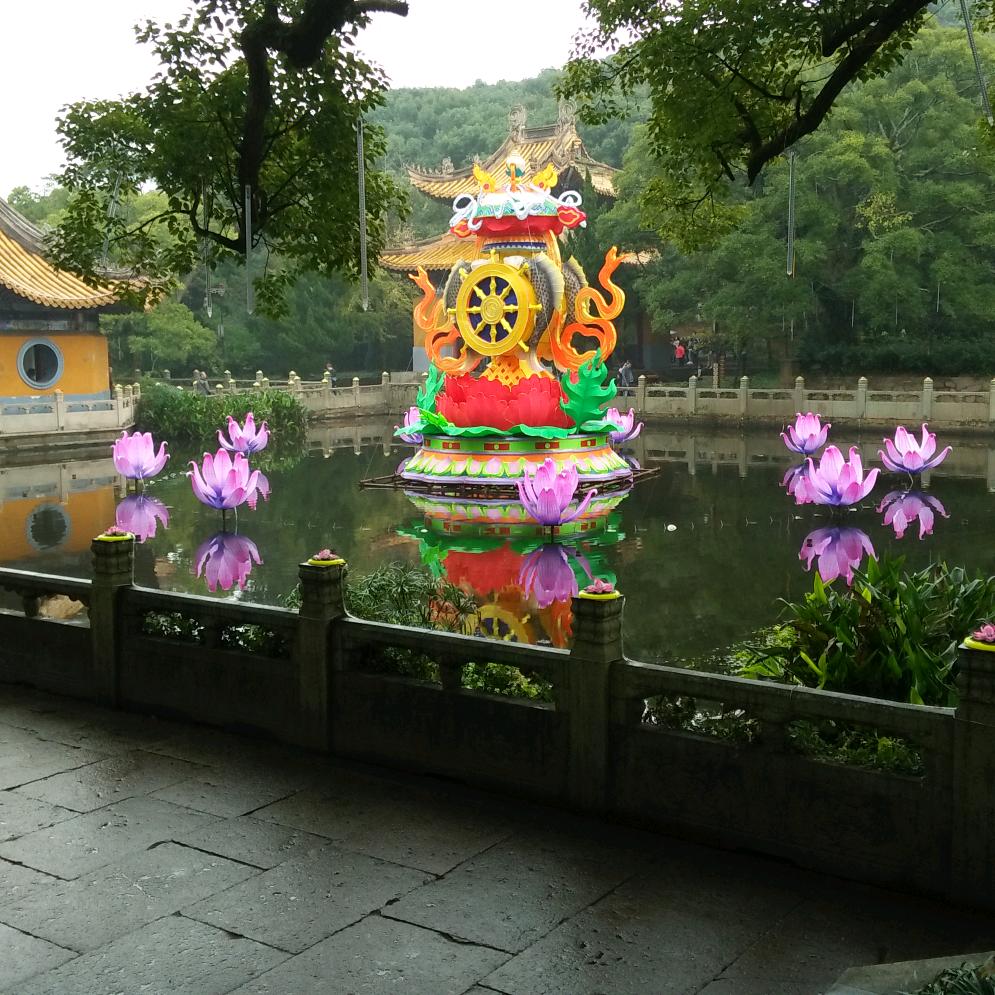山青水秀