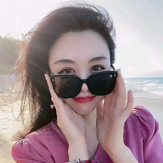 Linda姐高定服饰