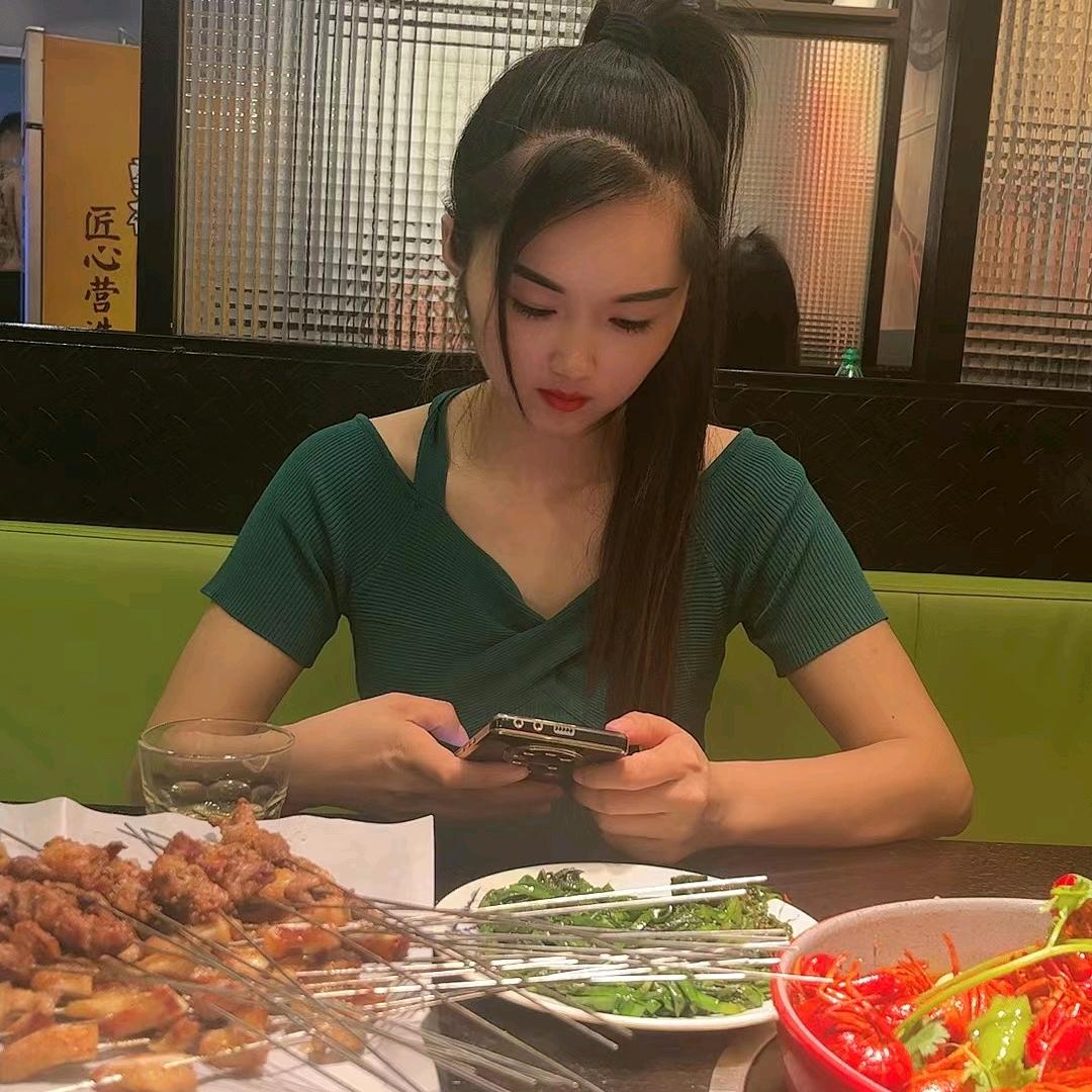 陈家小二姐（渴望有人疼）
