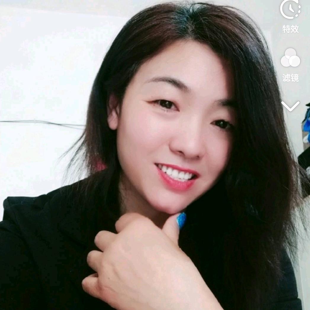 侯静