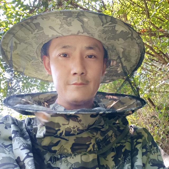 野华岭蜂业军哥