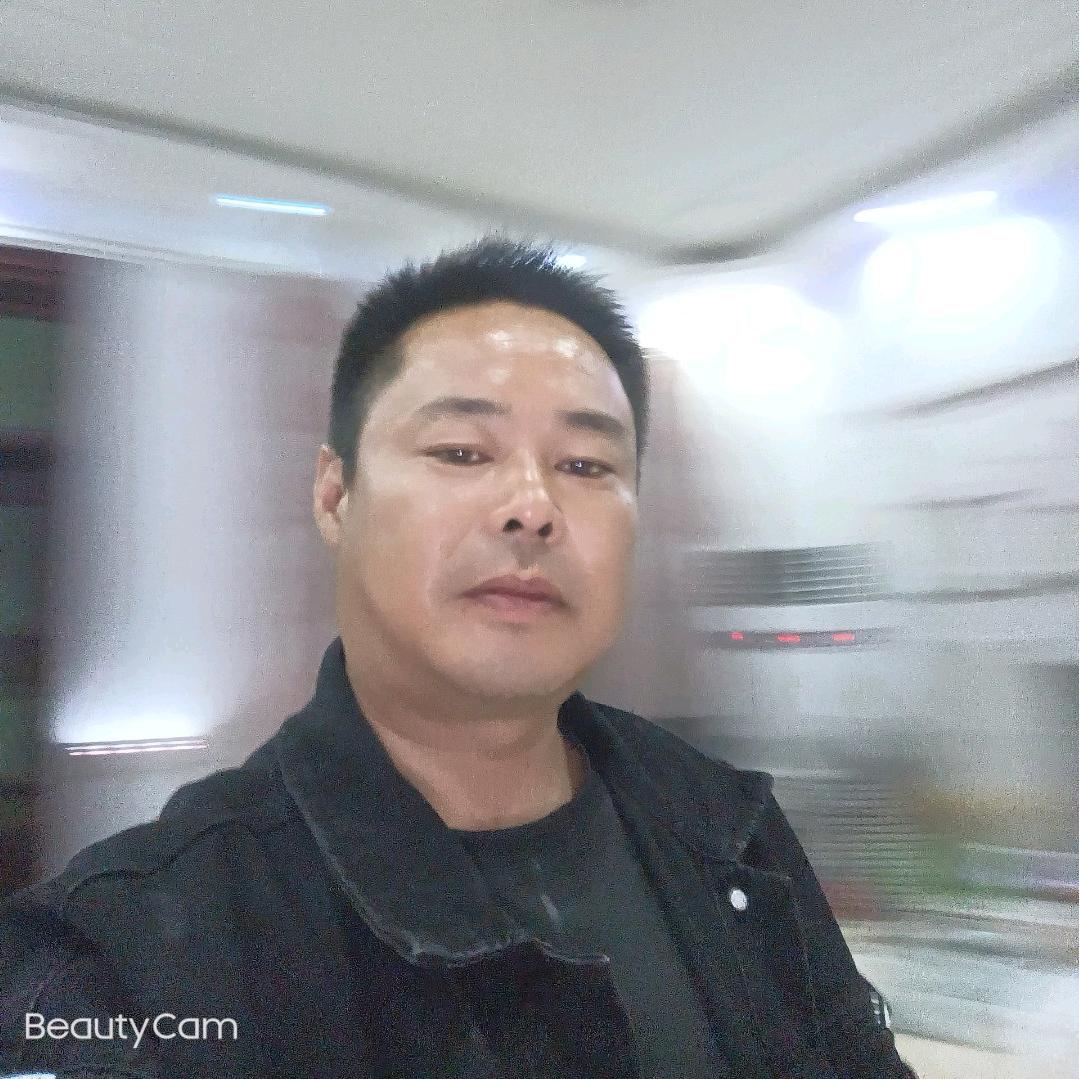 简洁装饰，飞流