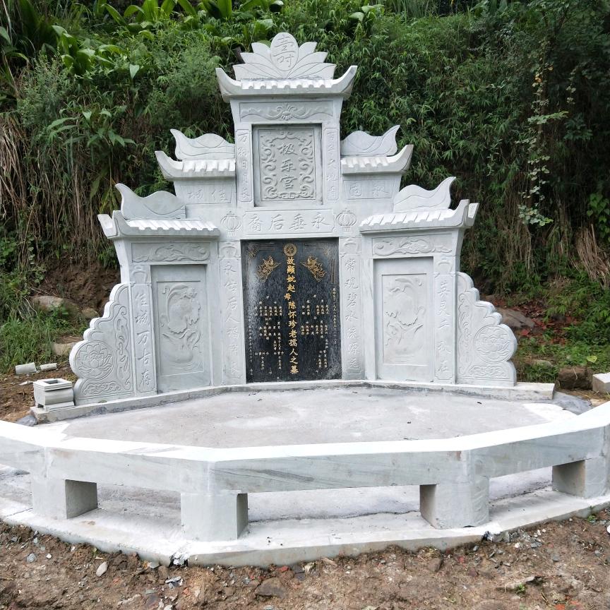 A乐山钻井修山，石材雕刻