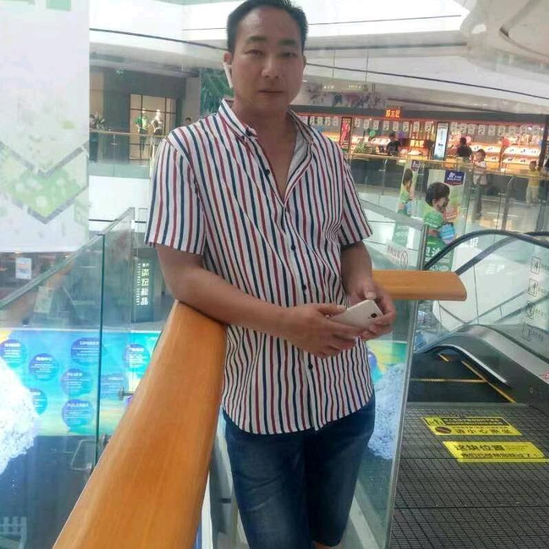 随峰奔跑