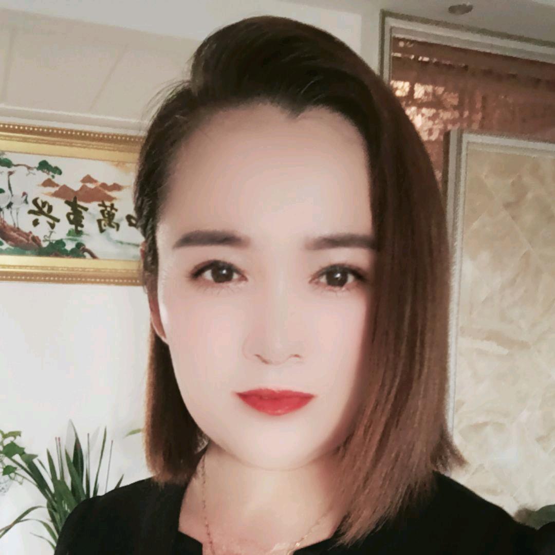 弯月晚上八点半直播