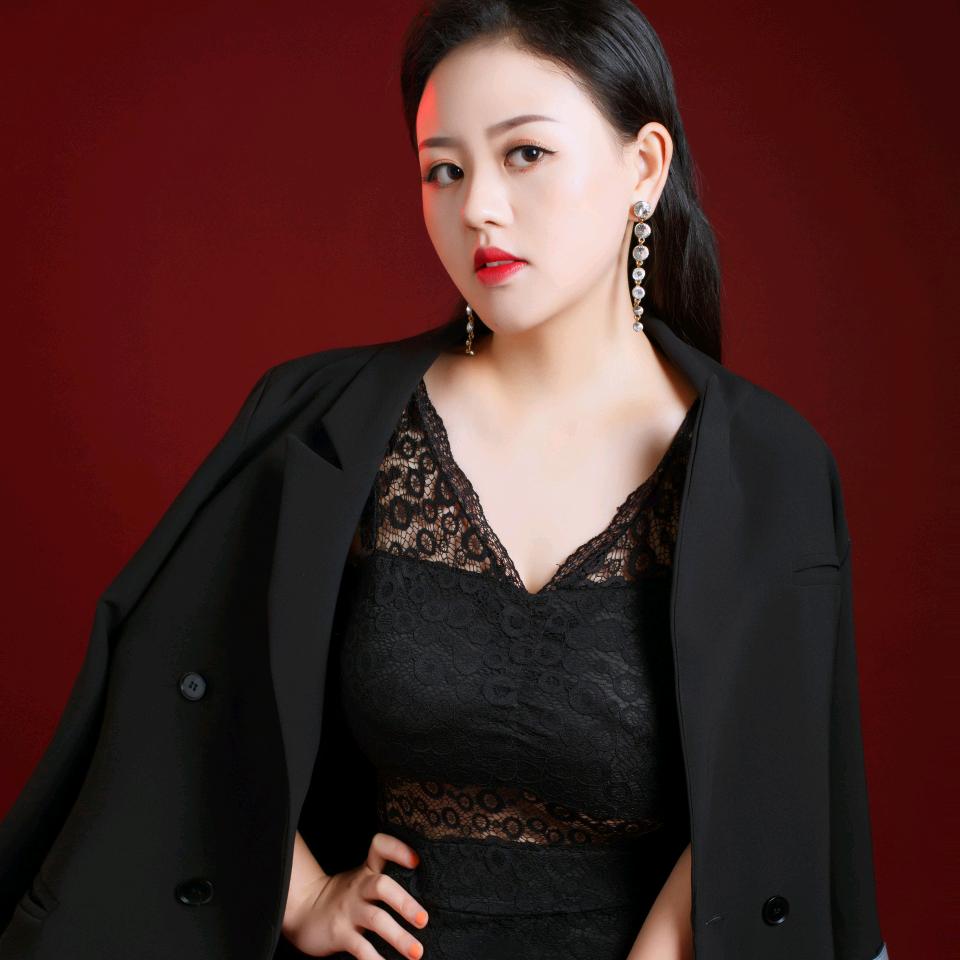 小艳