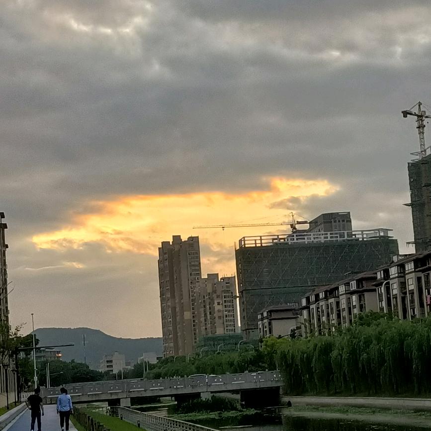 卟漓