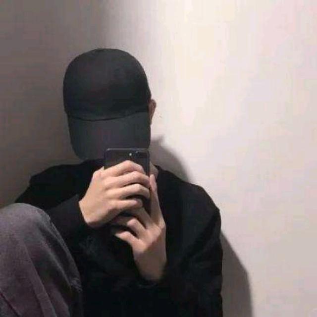 𝑨𝒖𝑫𝒊:憶中人