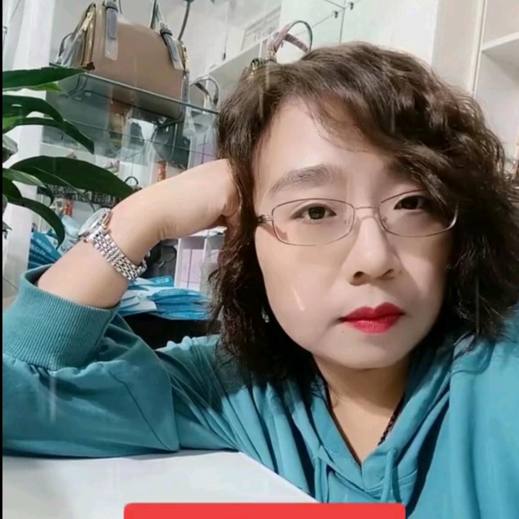 潮尚箱包步行街