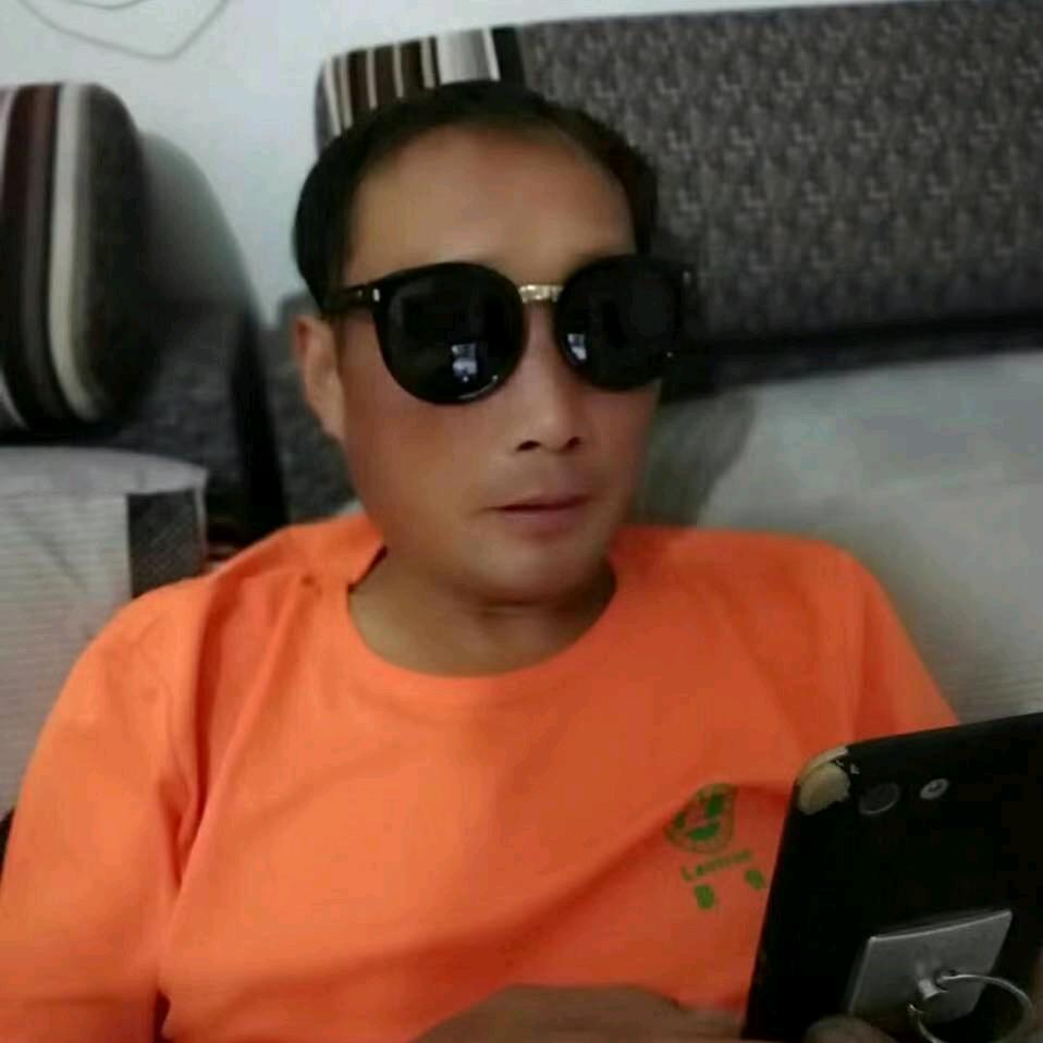 国占～玉米收割机