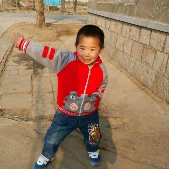 (●'◡'●)❤光芒万张