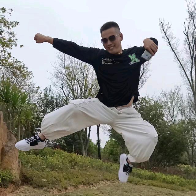 少忠曳步舞