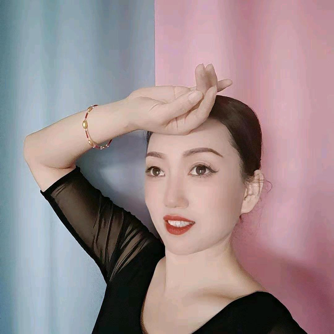 南阳市飞燕舞蹈张老师