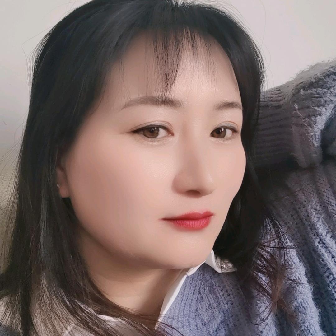 柒月