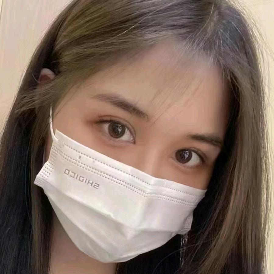 曼妮@