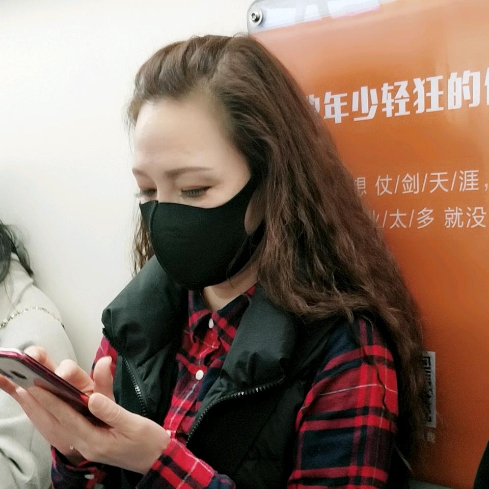 爱跳舞的马梅子