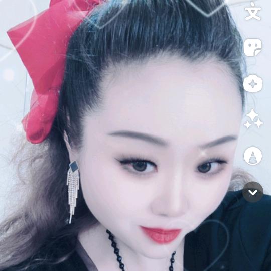 白酒一斤半。啤酒随便灌。
