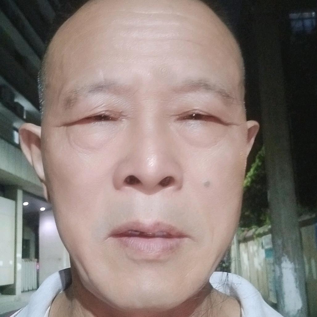 帅气的老余