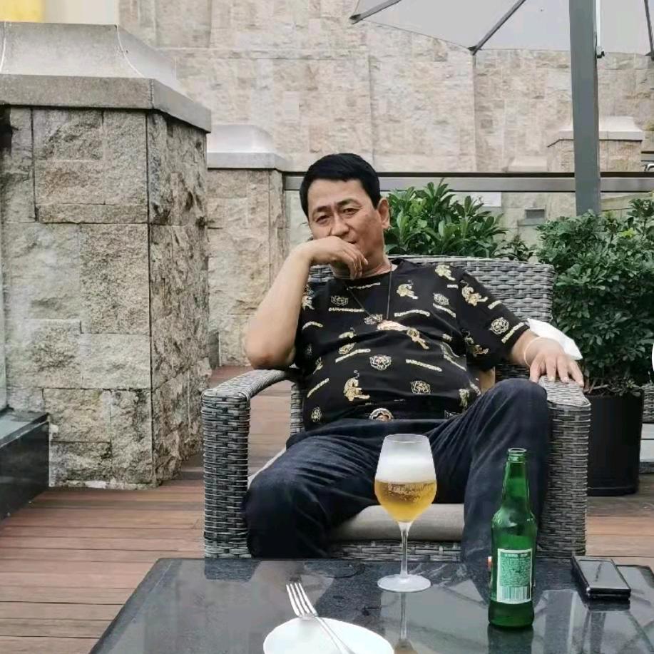 我是宏伟（唯一的抖音号）